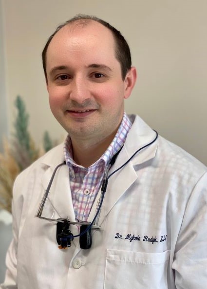 Mykola Rudyk, D.D.S. Midwestern University Clinics