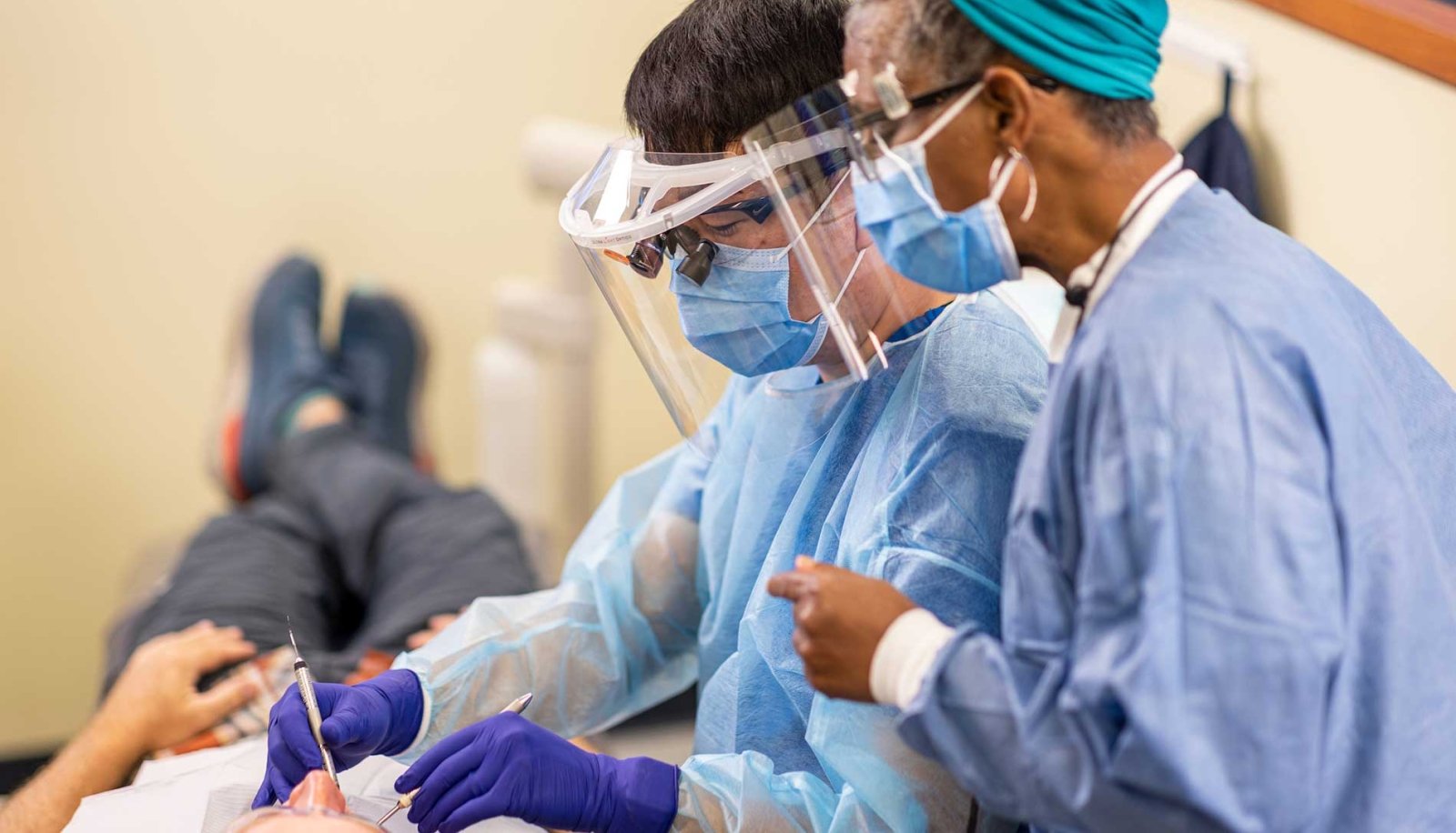 Dental Institute IL Midwestern University Clinics